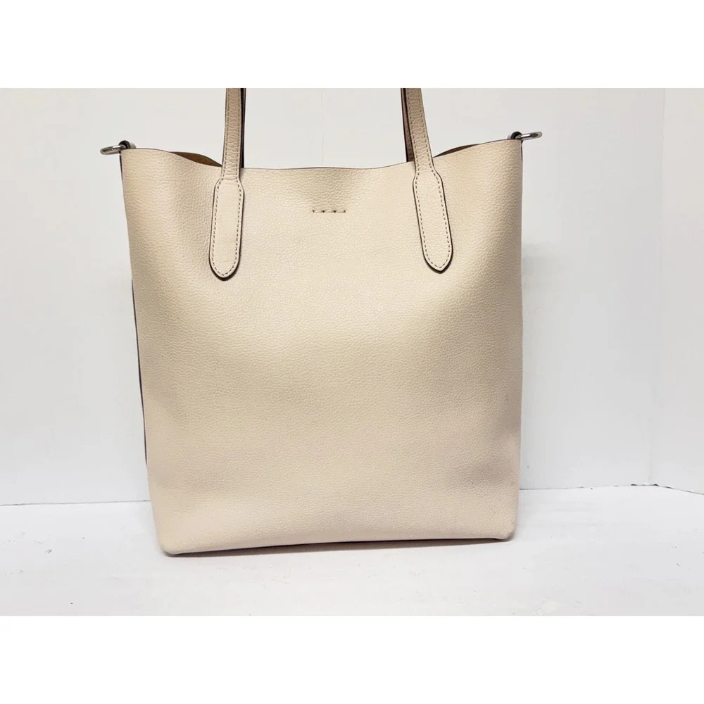 Coach Derby Tote Cream Pebbled Leather Shoulder Bag Silver‎ Hardware Medium